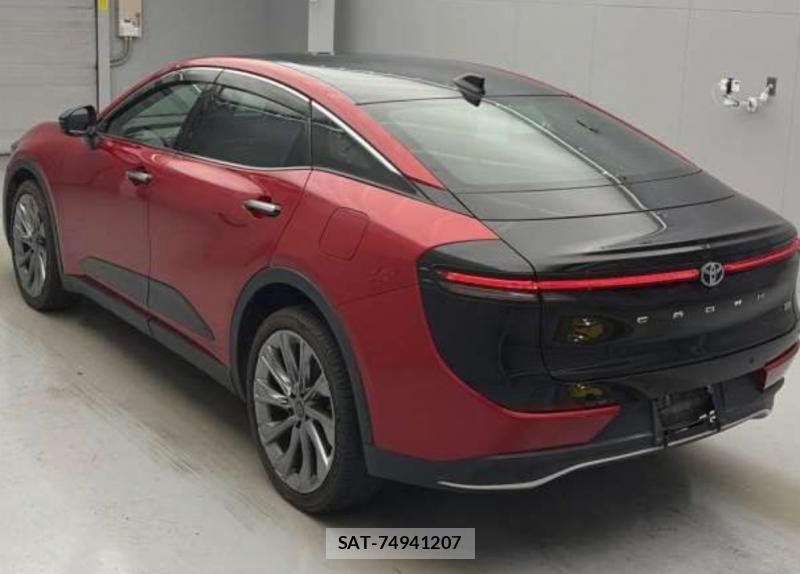 Toyota Crown Crossover 2023-09 8029687-2