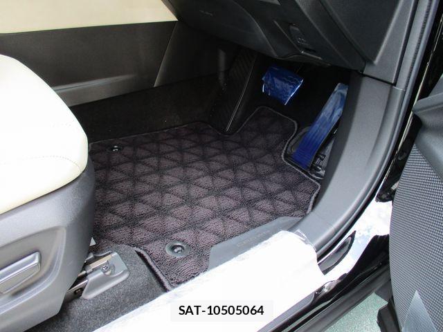 Toyota Crown Crossover 2022-10 8034992-9