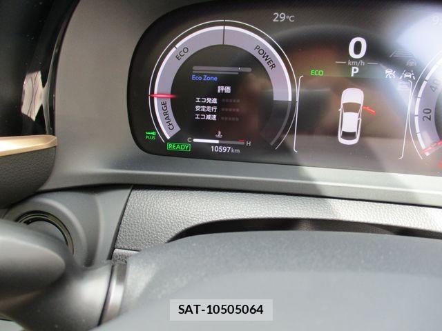 Toyota Crown Crossover 2022-10 8034992-12