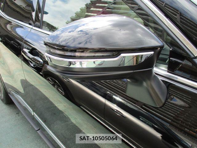 Toyota Crown Crossover 2022-10 8034992-23