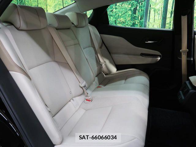 Toyota Crown Crossover 2023-02 8034991-10