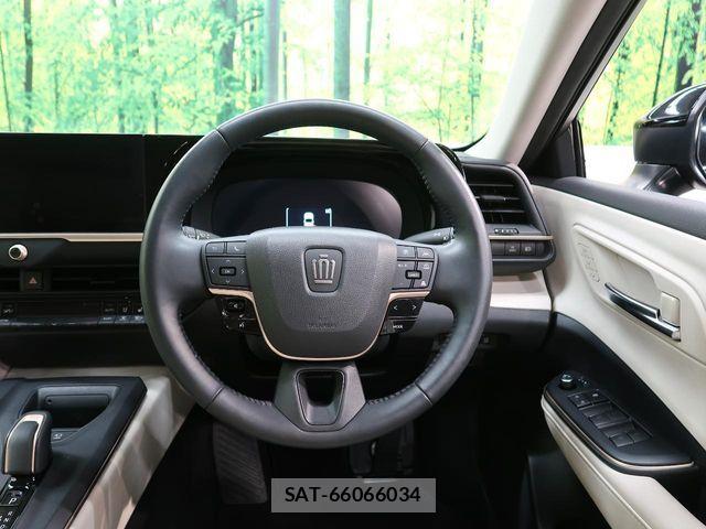 Toyota Crown Crossover 2023-02 8034991-12