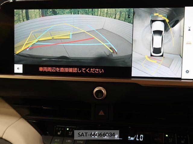 Toyota Crown Crossover 2023-02 8034991-3
