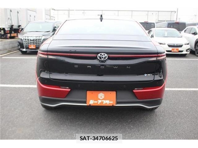 Toyota Crown Crossover 2024-06 8034993-11