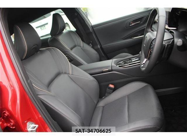 Toyota Crown Crossover 2024-06 8034993-28