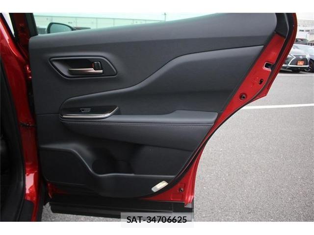Toyota Crown Crossover 2024-06 8034993-29