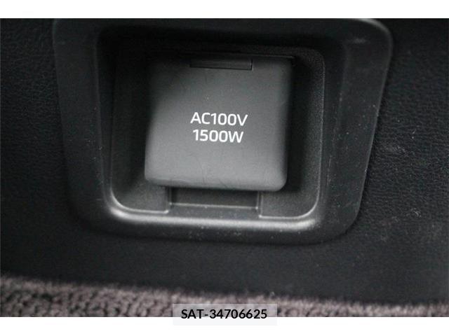 Toyota Crown Crossover 2024-06 8034993-3