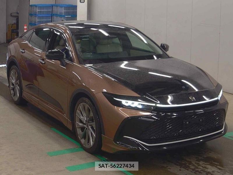 Toyota Crown Crossover 2023-01 8029581-0