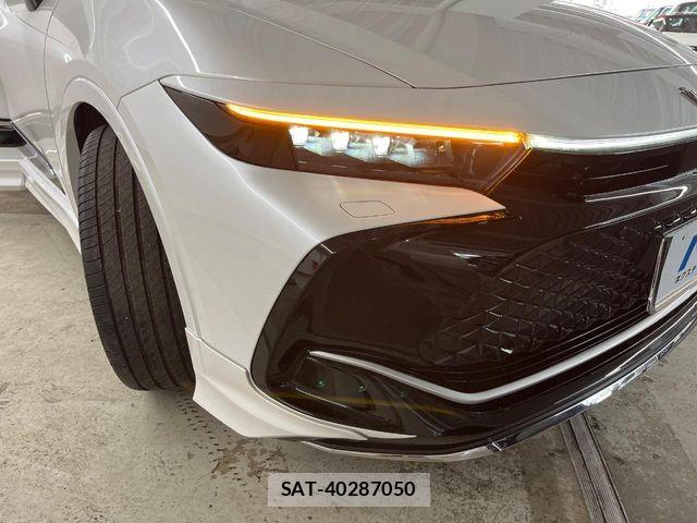 Toyota Crown Crossover 2023-10 8073354-11
