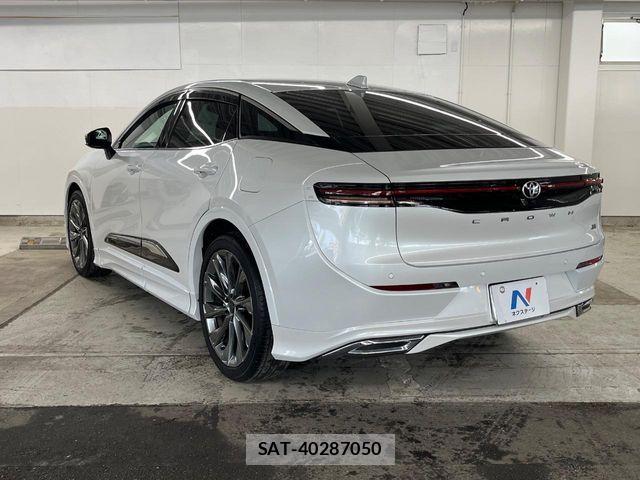 Toyota Crown Crossover 2023-10 8073354-16