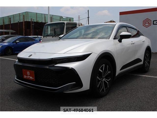 Toyota Crown Crossover 2023-09 8073357-9