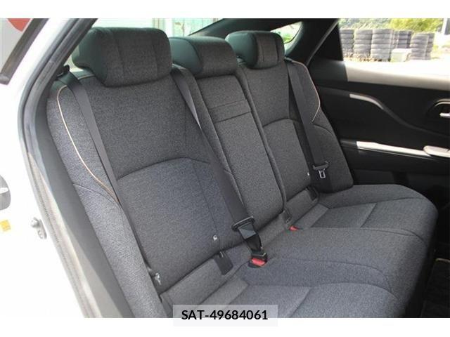 Toyota Crown Crossover 2023-09 8073357-22