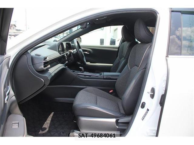Toyota Crown Crossover 2023-09 8073357-24