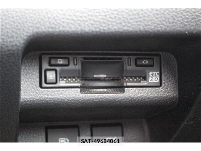 Toyota Crown Crossover 2023-09 8073357-4