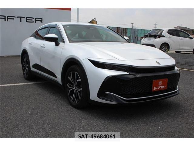 Toyota Crown Crossover 2023-09 8073357-7
