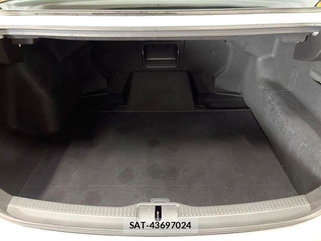 Toyota Crown Crossover 2022-12 8073351-9