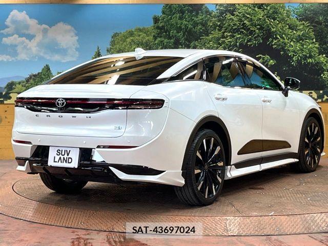 Toyota Crown Crossover 2022-12 8073351-16