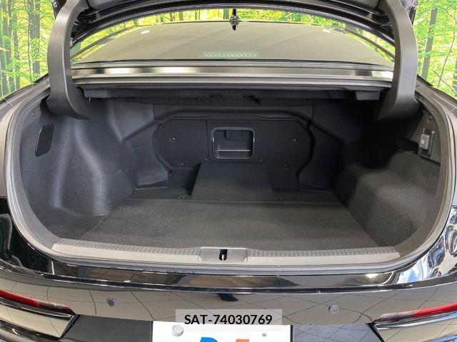 Toyota Crown Crossover 2023-01 8073355-10