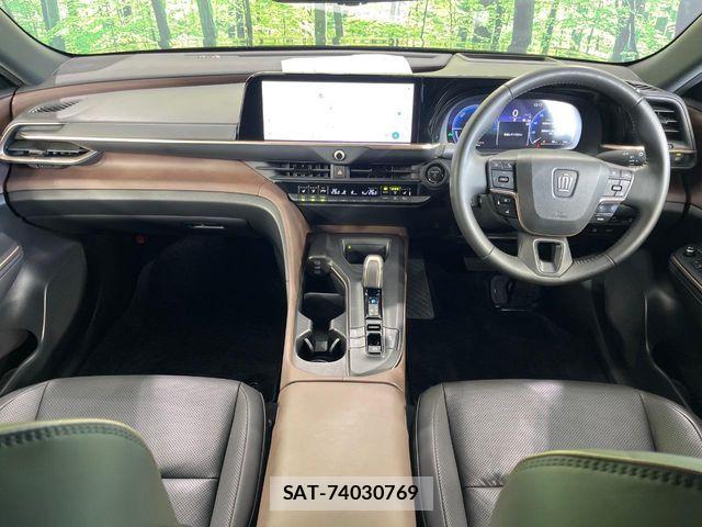 Toyota Crown Crossover 2023-01 8073355-1