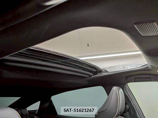 Toyota Crown Crossover 2023-06 8073353-6