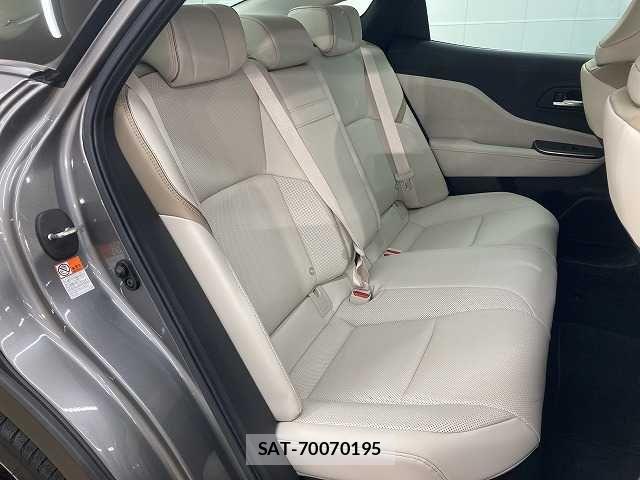 Toyota Crown Crossover 2022-12 8073356-5