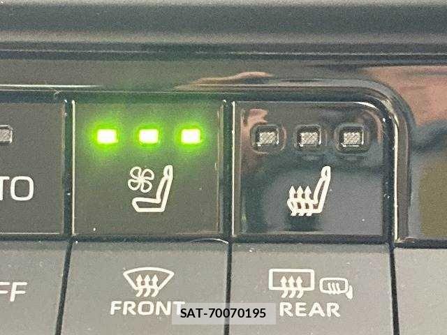 Toyota Crown Crossover 2022-12 8073356-8