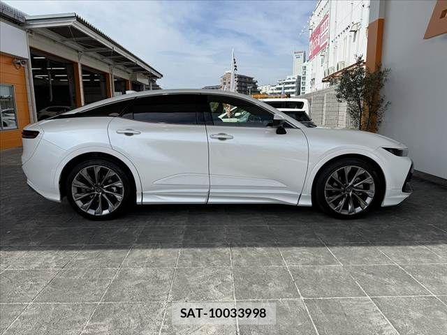 Toyota Crown Crossover 2023-07 8073352-11