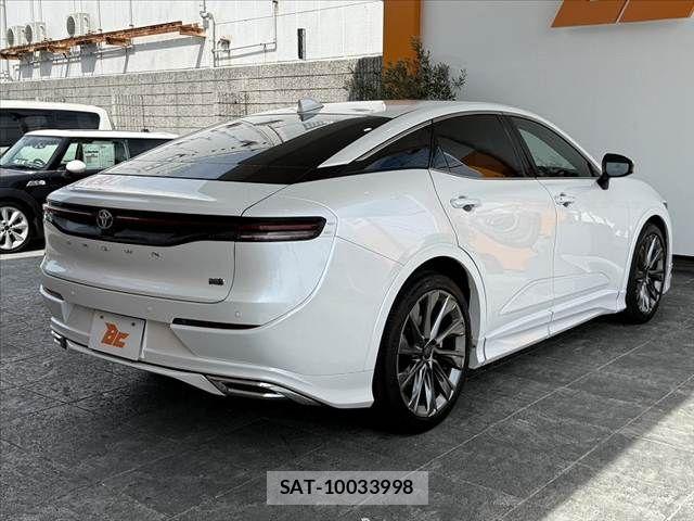 Toyota Crown Crossover 2023-07 8073352-14