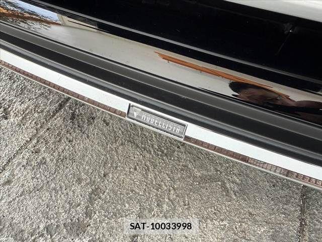Toyota Crown Crossover 2023-07 8073352-2