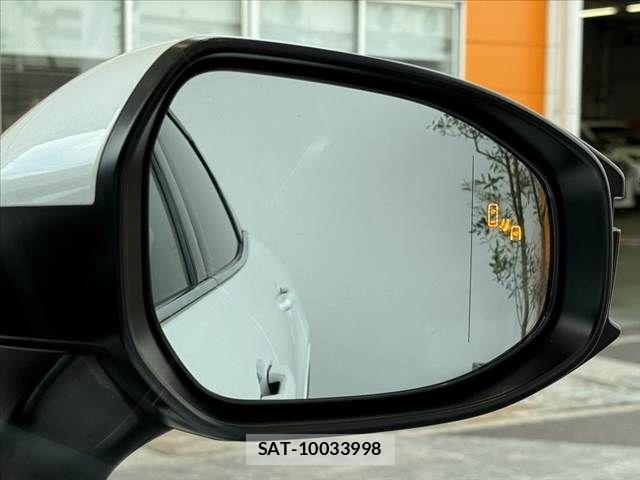 Toyota Crown Crossover 2023-07 8073352-4