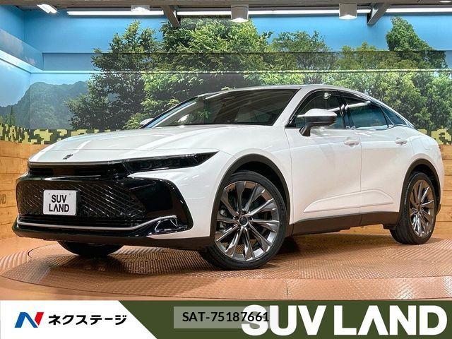Toyota Crown Crossover 2022-11 8098624-0