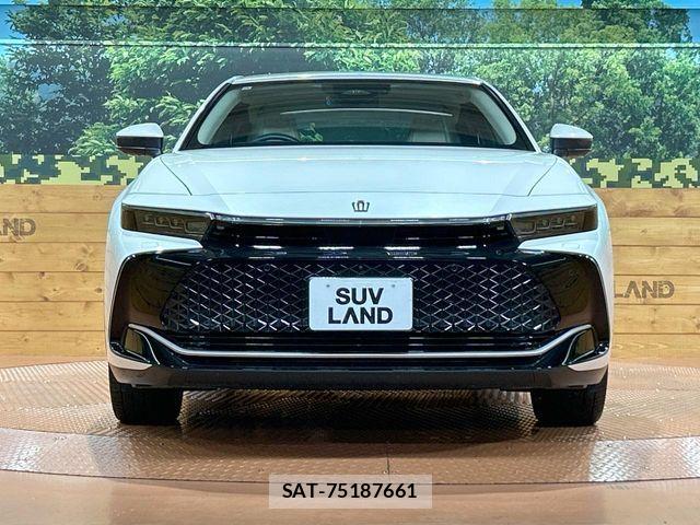 Toyota Crown Crossover 2022-11 8098624-13
