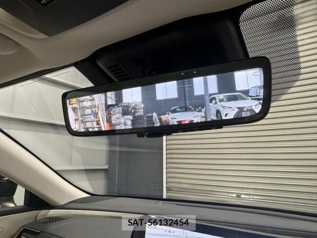 Toyota Crown Crossover 2023-07 8098627-17
