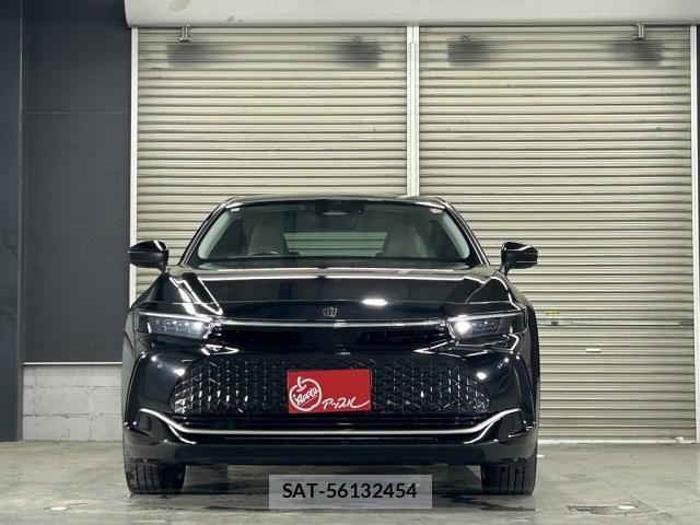 Toyota Crown Crossover 2023-07 8098627-1
