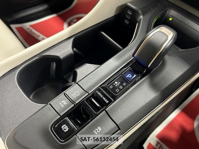 Toyota Crown Crossover 2023-07 8098627-20