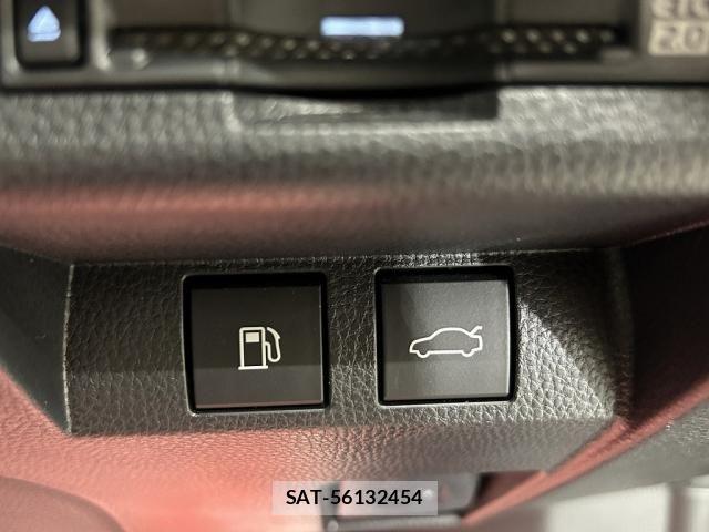 Toyota Crown Crossover 2023-07 8098627-26
