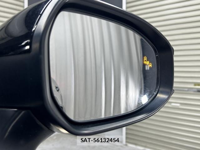 Toyota Crown Crossover 2023-07 8098627-29
