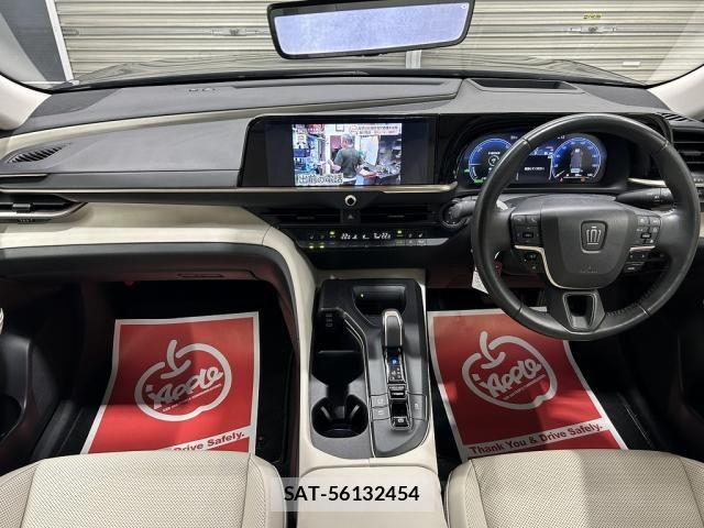 Toyota Crown Crossover 2023-07 8098627-8