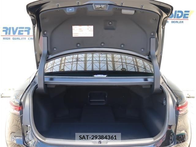 Toyota Crown Crossover 2022-10 8098625-6