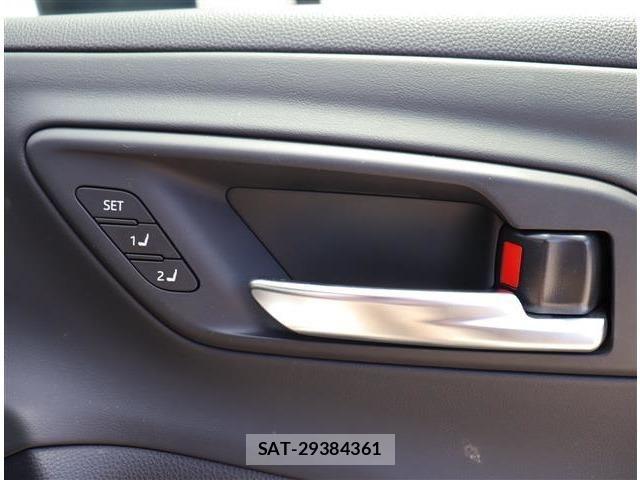Toyota Crown Crossover 2022-10 8098625-20