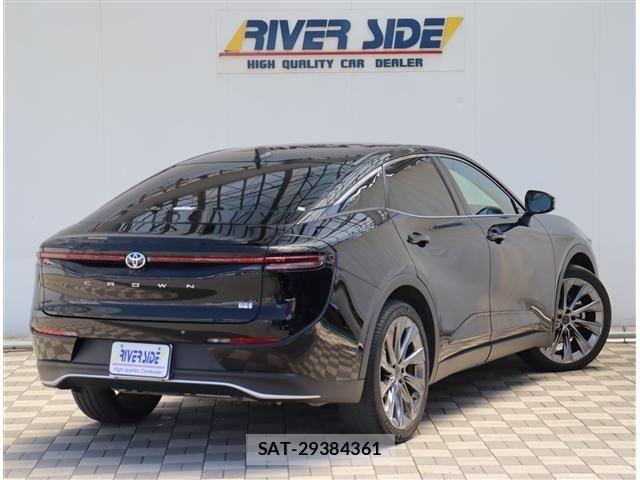 Toyota Crown Crossover 2022-10 8098625-2