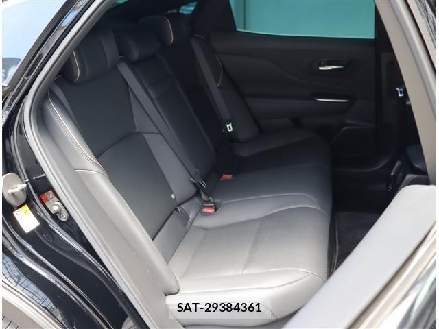 Toyota Crown Crossover 2022-10 8098625-5