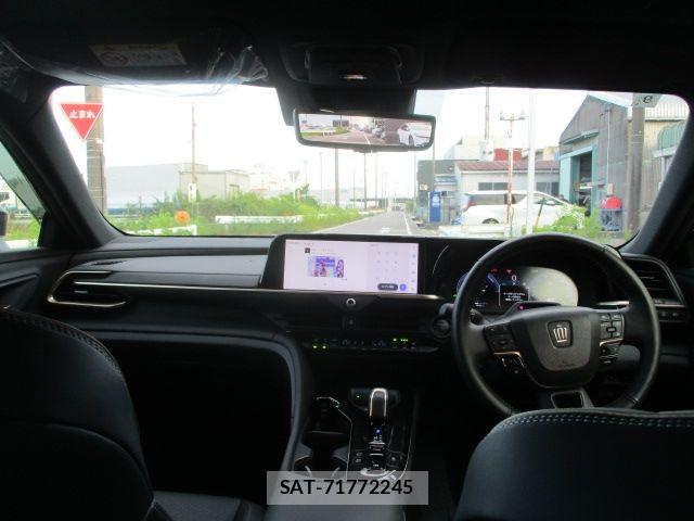 Toyota Crown Crossover 2024-09 8098623-10