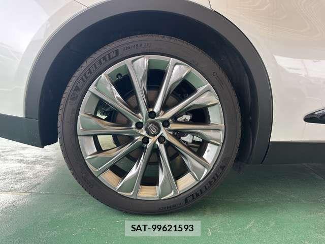Toyota Crown Crossover 2024-06 8098621-15