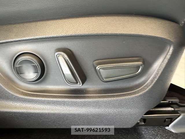 Toyota Crown Crossover 2024-06 8098621-18