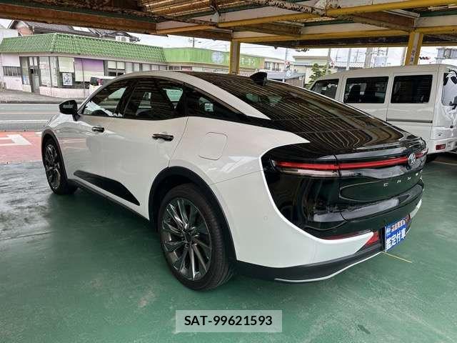 Toyota Crown Crossover 2024-06 8098621-3