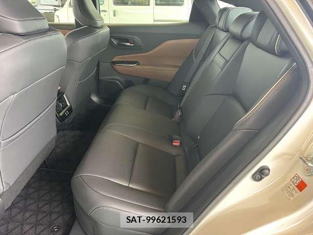 Toyota Crown Crossover 2024-06 8098621-5