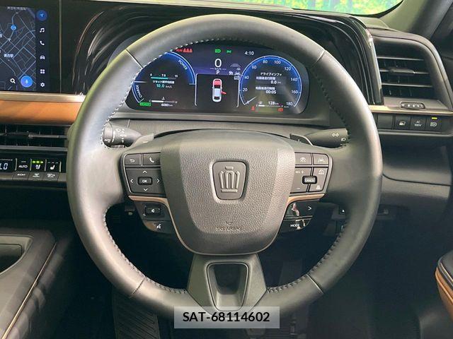 Toyota Crown Crossover 2023-05 8098622-10