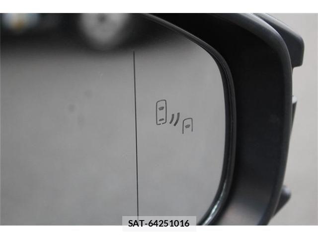 Toyota Crown Crossover 2022-12 8098626-22