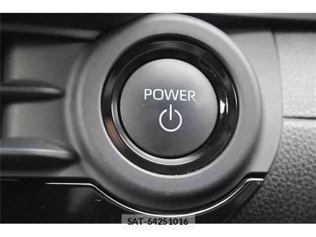 Toyota Crown Crossover 2022-12 8098626-3